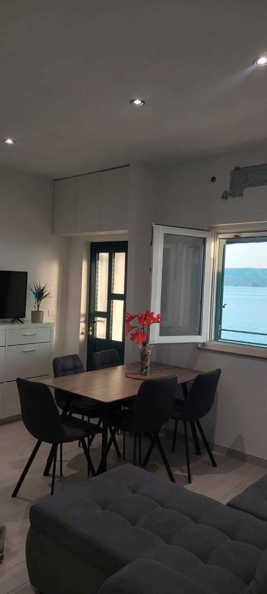 Apartment Toncica Omiš Buitenkant foto